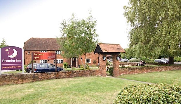 Exterior of Premier Inn Sandhurst hotel